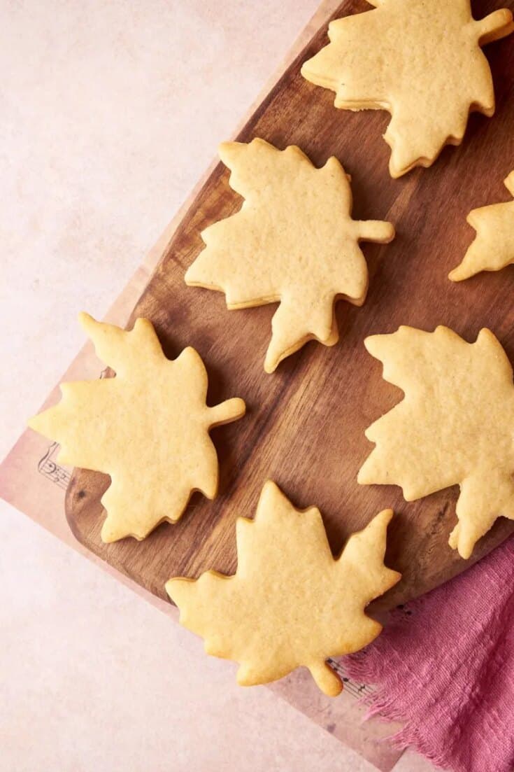 maple leaf cookies 2 scaled 1