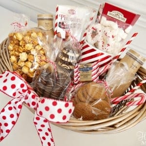 Easy DIY Christmas Goodies gift basket