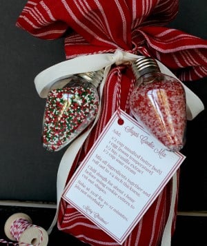 Simple Neighbor Christmas Sugar Cookie Mix in a jar