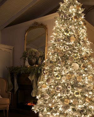 Twinkling Christmas Lights Tree